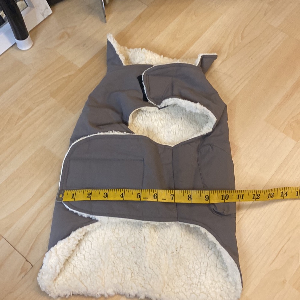 NWT water repellent Sherpa dog jacket - Picture 9 of 13